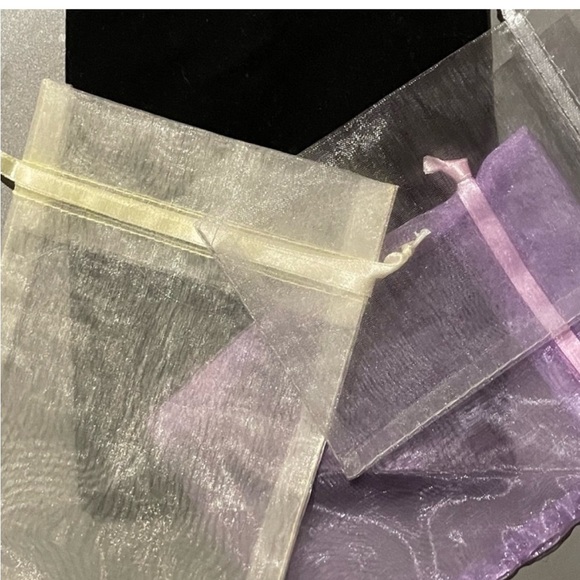 COPY - Handmade Tiger’s Eye & Wood Bead Stretch Bracelet w/ Gold Spacers – Unis… - Picture 4 of 4